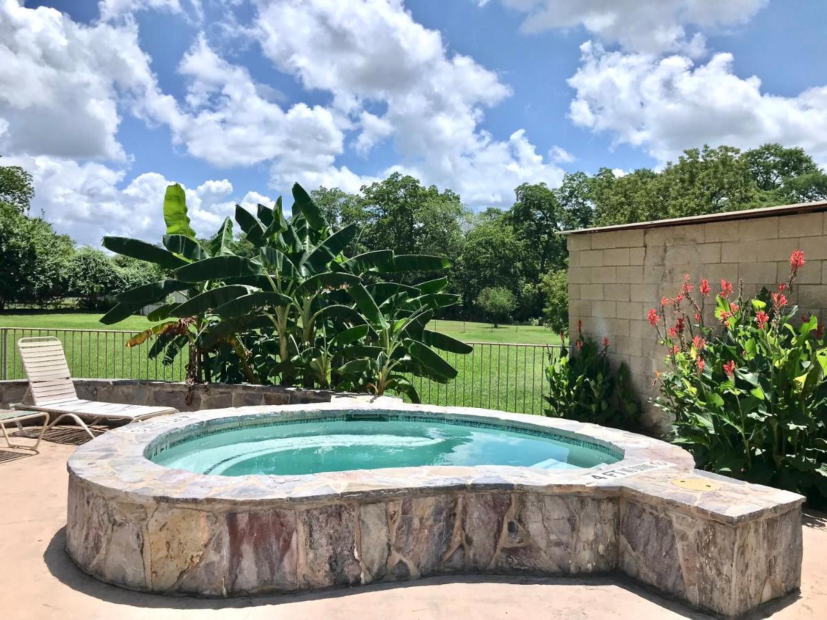 Waterwheel Retreat Διαμέρισμα New Braunfels Εξωτερικό φωτογραφία